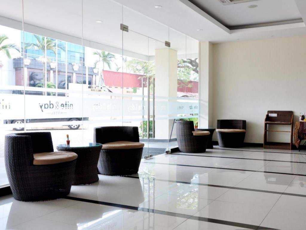 Hotel Nite And Day Batam Jodoh Square Exterior foto