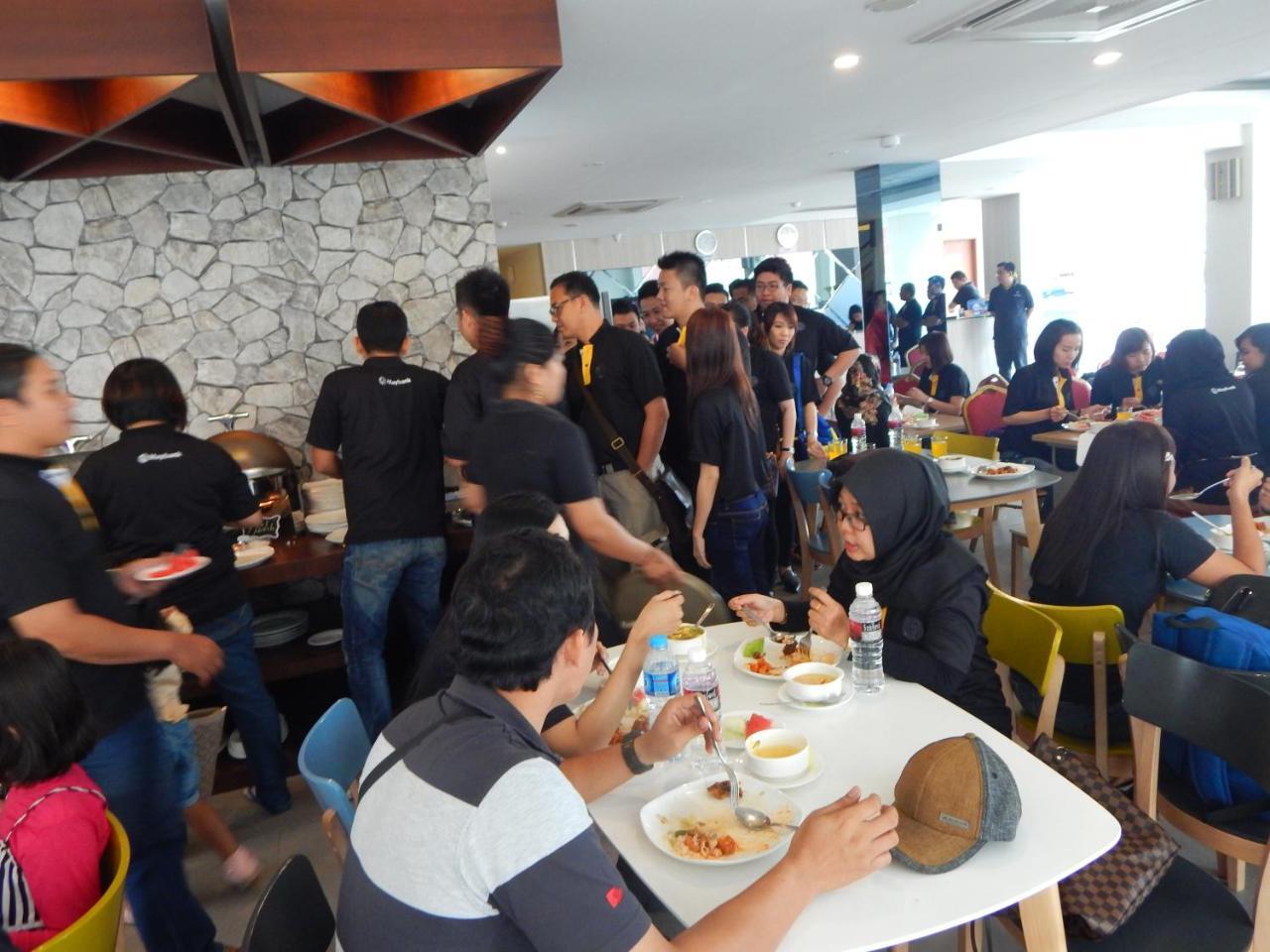 Hotel Nite And Day Batam Jodoh Square Exterior foto